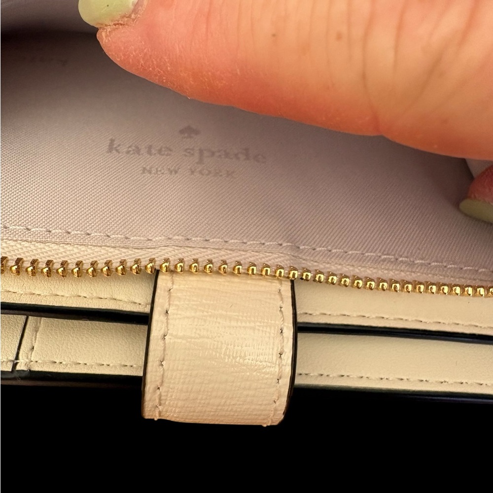 NWT Kate Spade Cream and Black Embellished Wallet - Picture 5 of 8